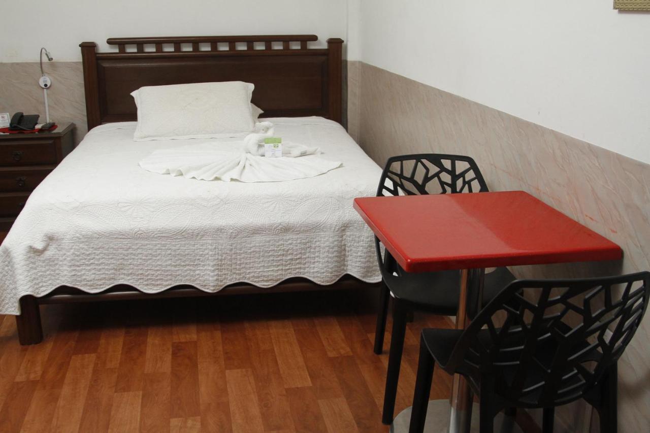 Buen Retiro Apart Hotel Santa Cruz de La Sierra Εξωτερικό φωτογραφία