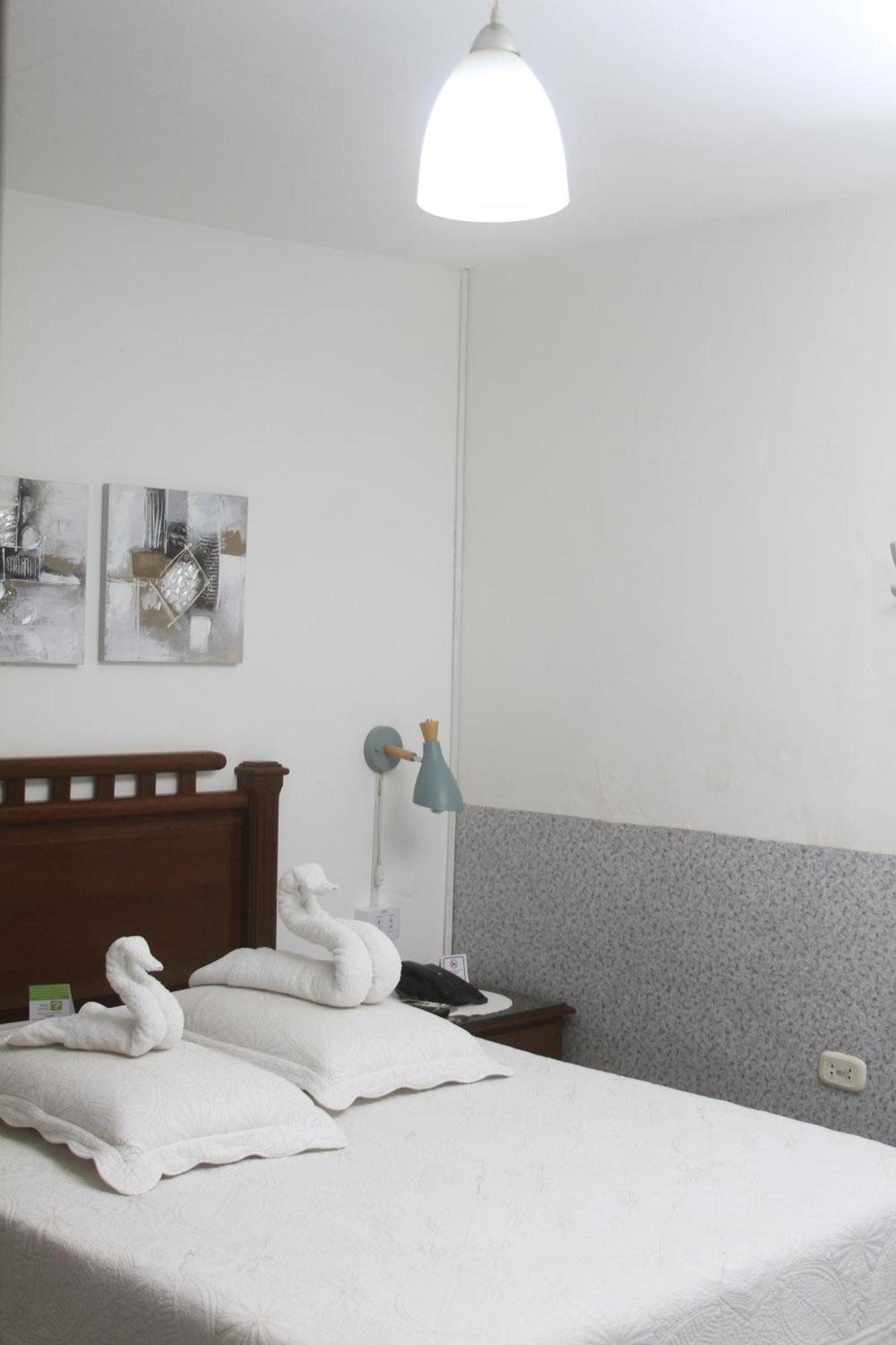 Buen Retiro Apart Hotel Santa Cruz de La Sierra Εξωτερικό φωτογραφία
